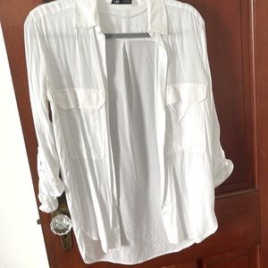 Zara buttin down shirt. White. Size XS. Cotton